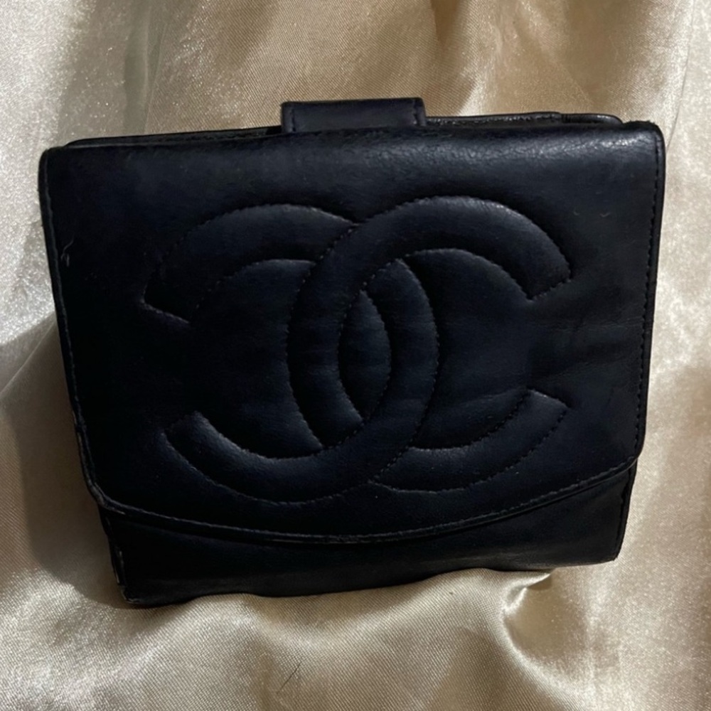 Beautiful Chanel Wallet !!!